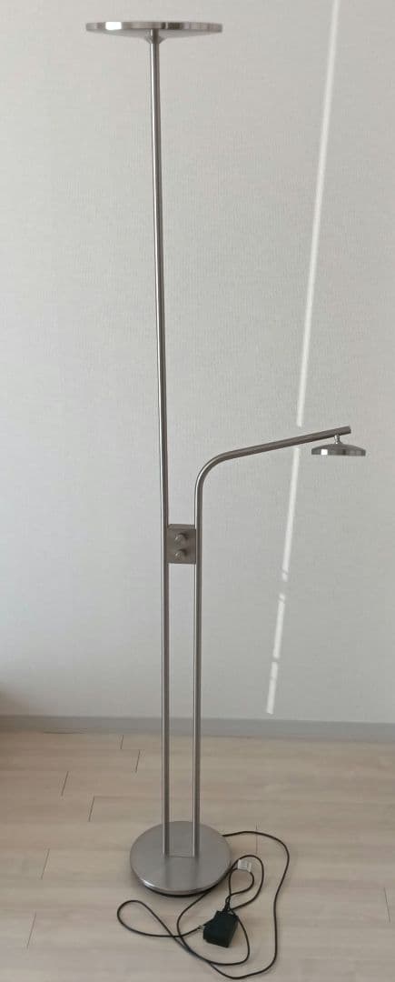 IKEA イケア ISJAKT イスヤクト スタンドライト 照明 - メルカリ