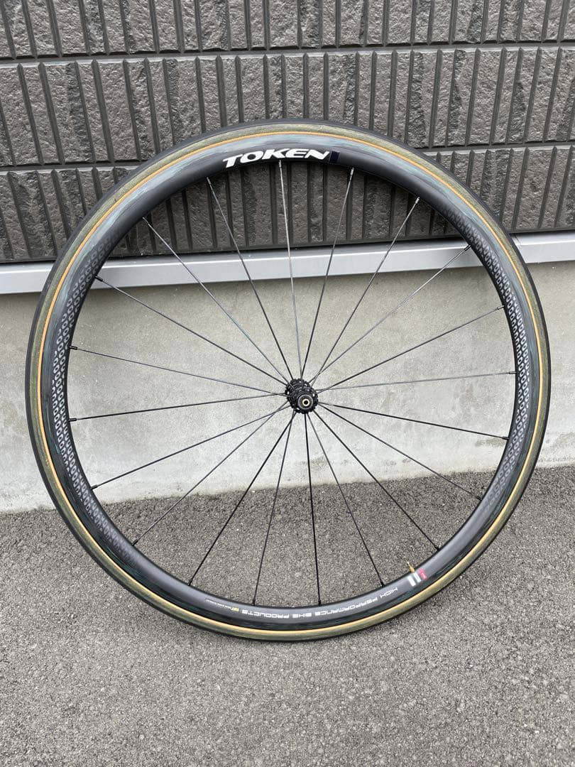 最終値下げ！TOKEN T28 カーボンホイール 1132g - メルカリ