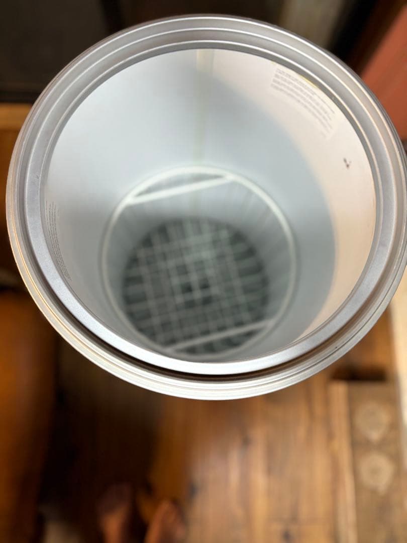 コ*ー様 値下げ‼️非売品 希少Red Bull 缶型 冷蔵庫キャスター付き