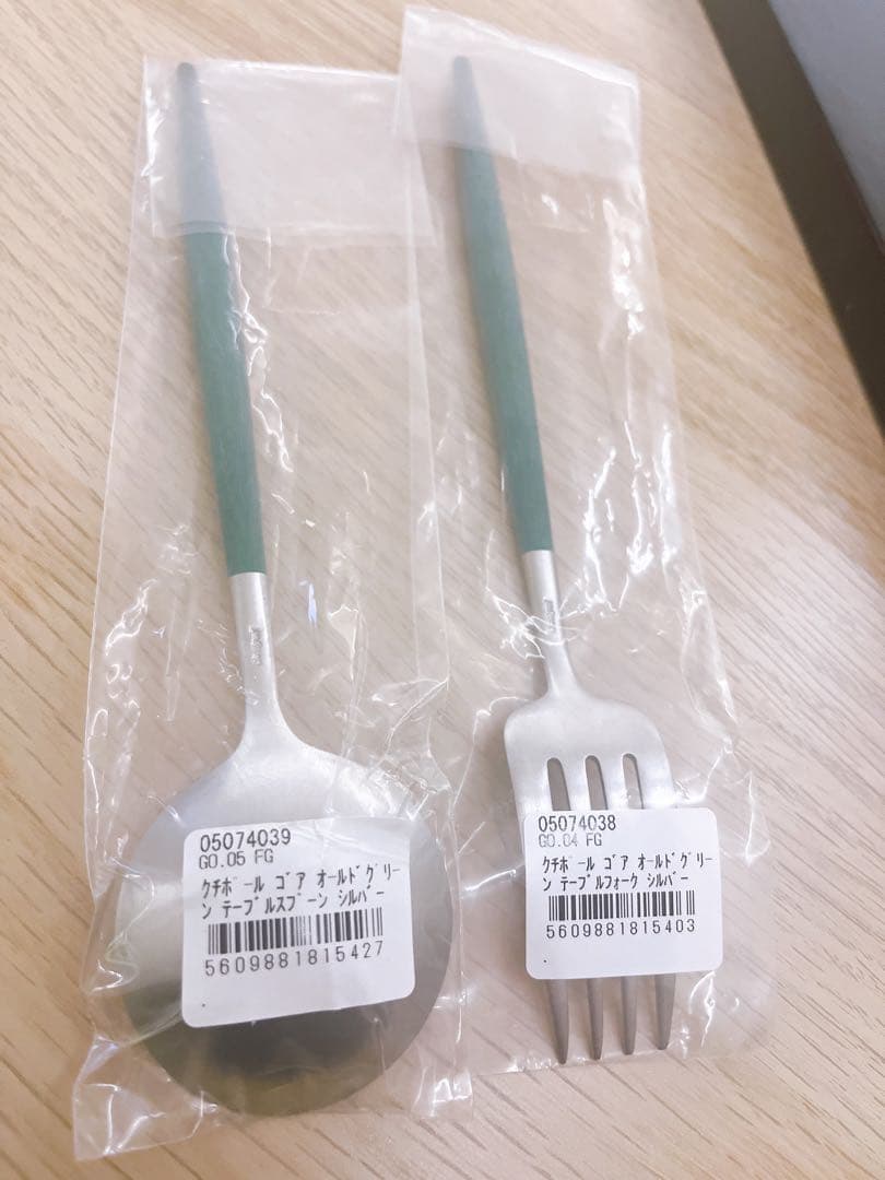 未使用CutipolクチポールGOAゴア高島屋限定色ディナーフォーク