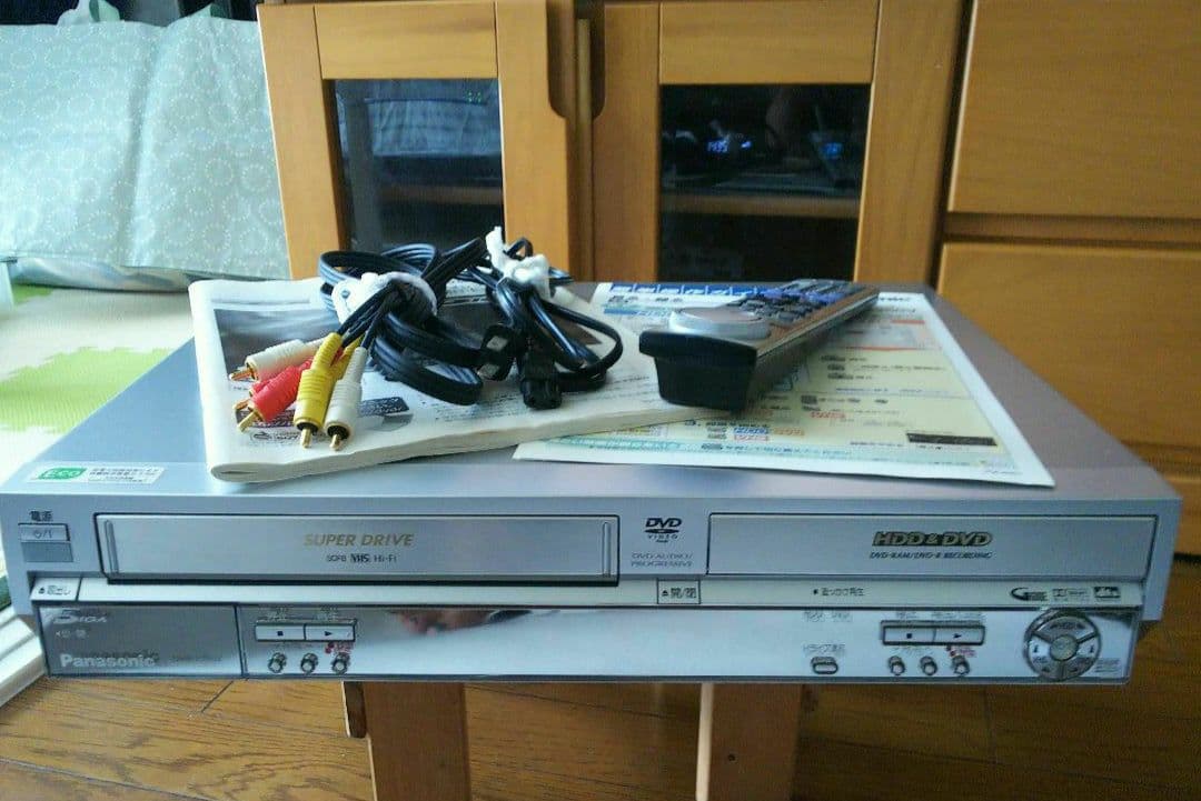 パナソニック DMR-250V DVDビデオレコーダー 概要 DVDビデオレコーダー（HDD内蔵VHSビデオ一体型） DMR