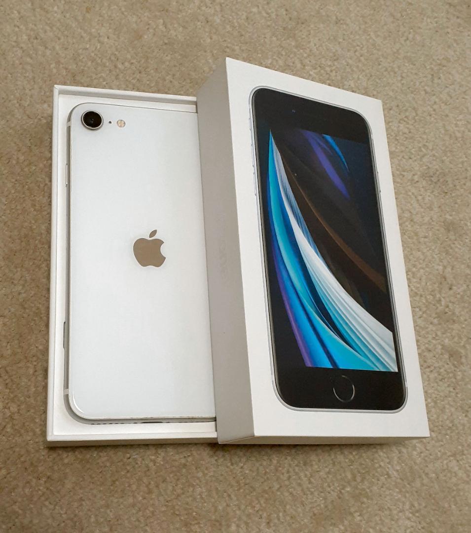 Apple iPhone SE (第2世代) ホワイト 本体のみ Amazon | 【整備済み品】 Apple iPhone SE（第2世代） 64GB ホワイト