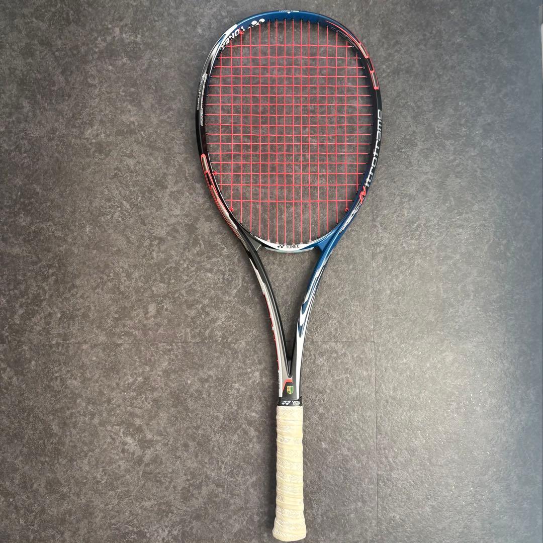 カバー付き　YONEX ネクシーガ 90 　NXG90D-554（18y2m） カバー付き YONEX ネクシーガ 90 NXG90D-554（18y2m）