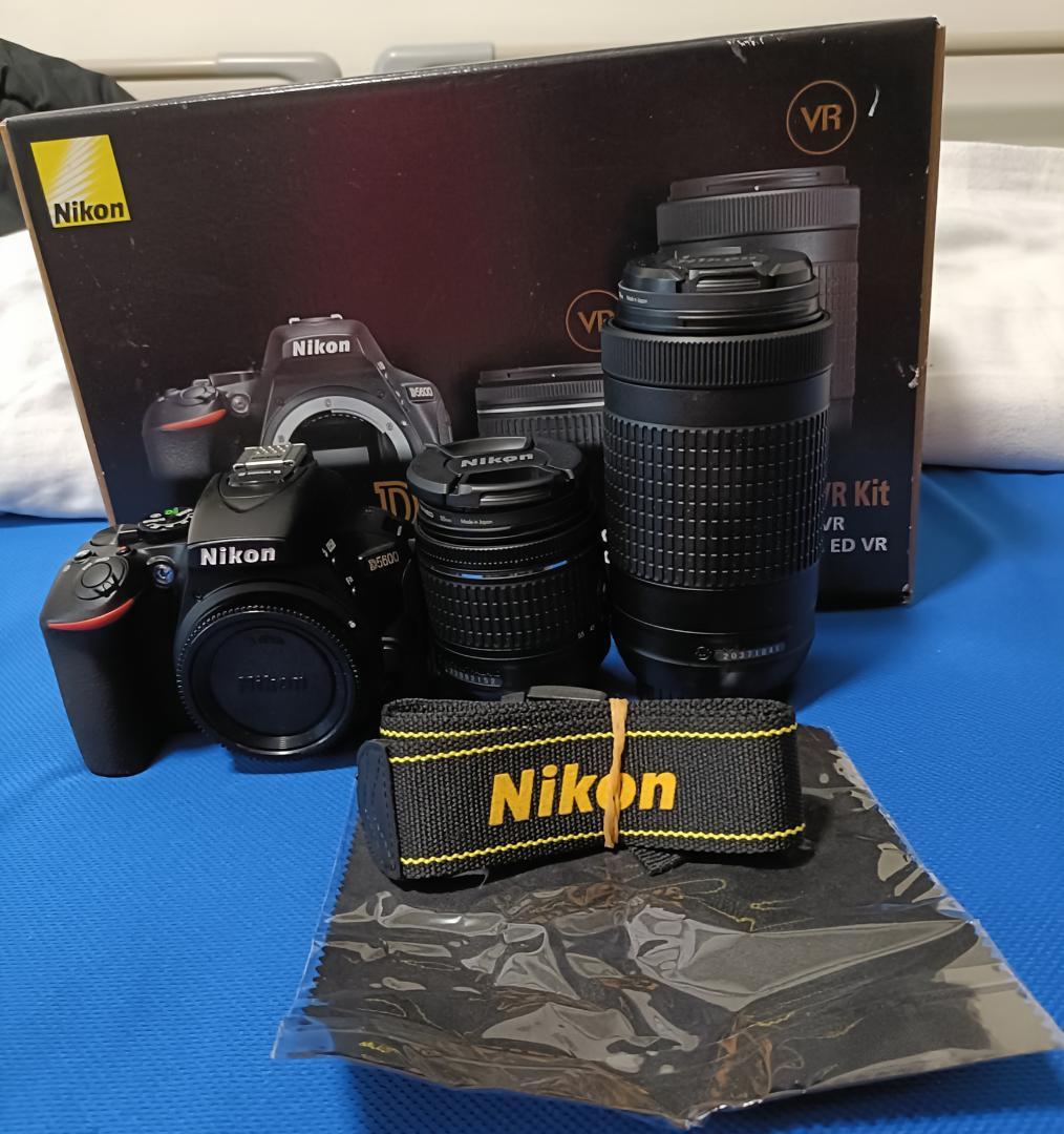16年名機 nikon D5600 デジタル 新品同様 2496枚 64GB - メルカリ
