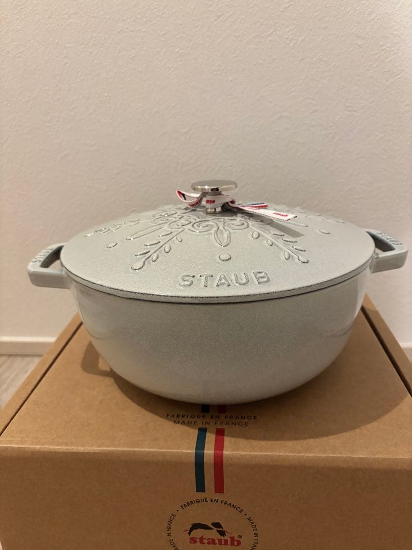 STAUB スノーフレーク XL カンパーニュ - メルカリ
