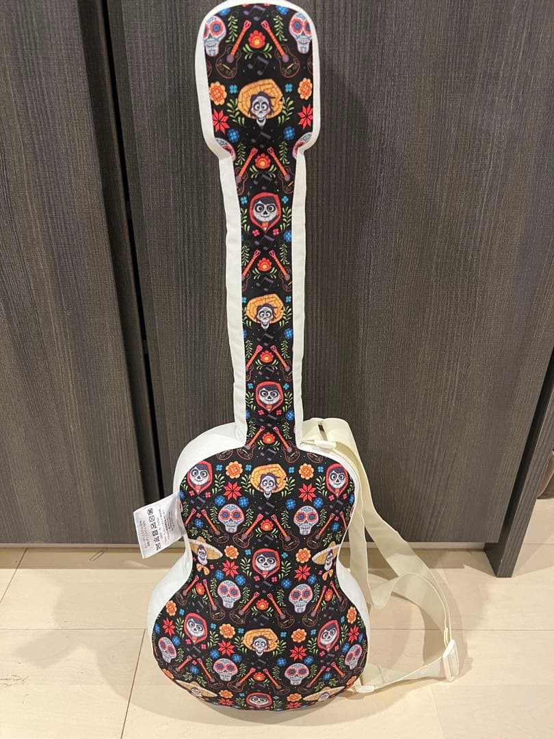 ミゲル、ヘクター、エルネスト・デラクルスクッション ギター リ