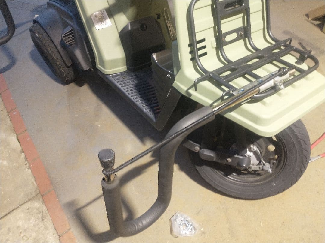 ジャイロX対応！原付二種、原付スクーター用のサーフボードキャリア