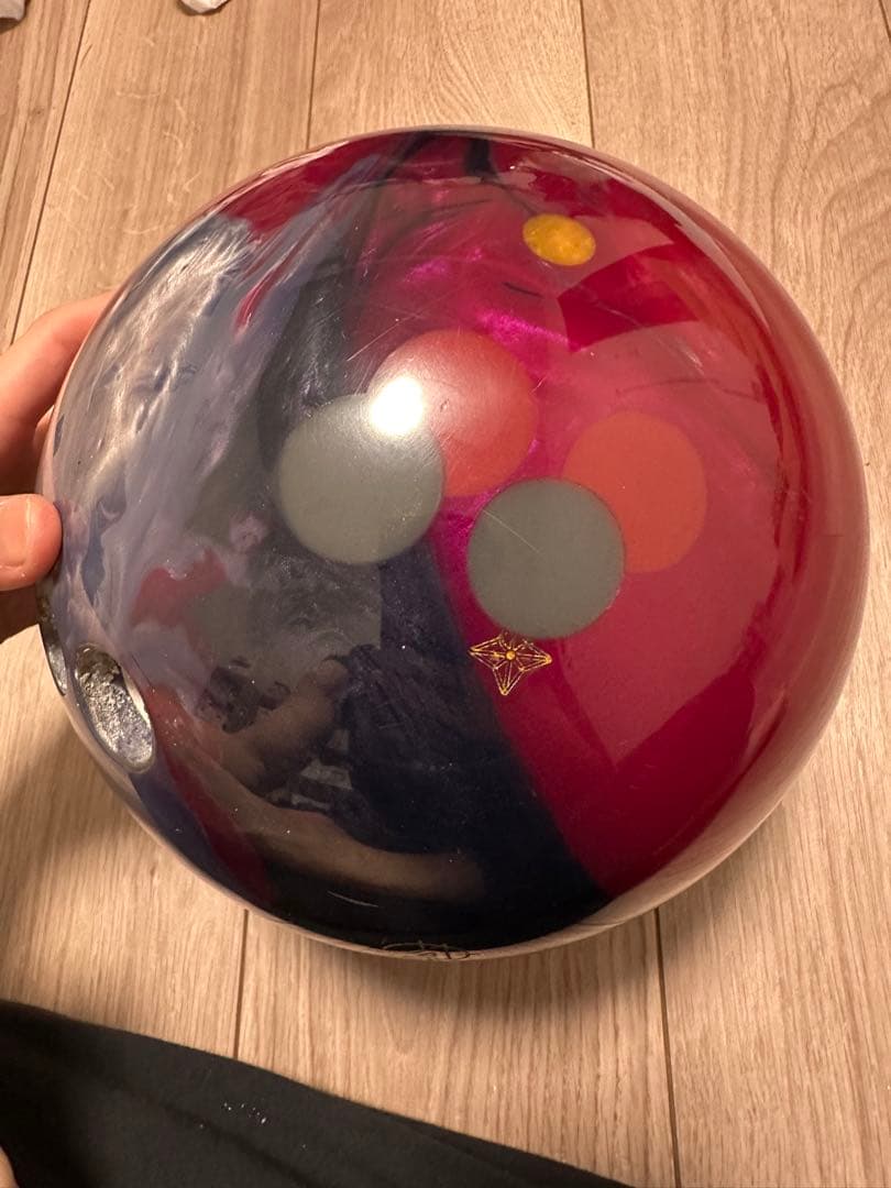 アテンションスター 15ポンド ストーム サムレス ボウリング ボール