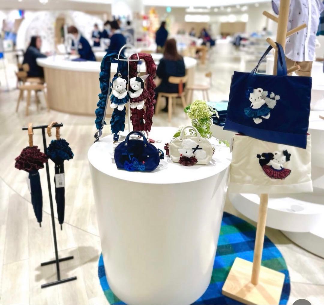 ショルダーストラップBibiy. × familiar ファミリア ビビィ - メルカリ