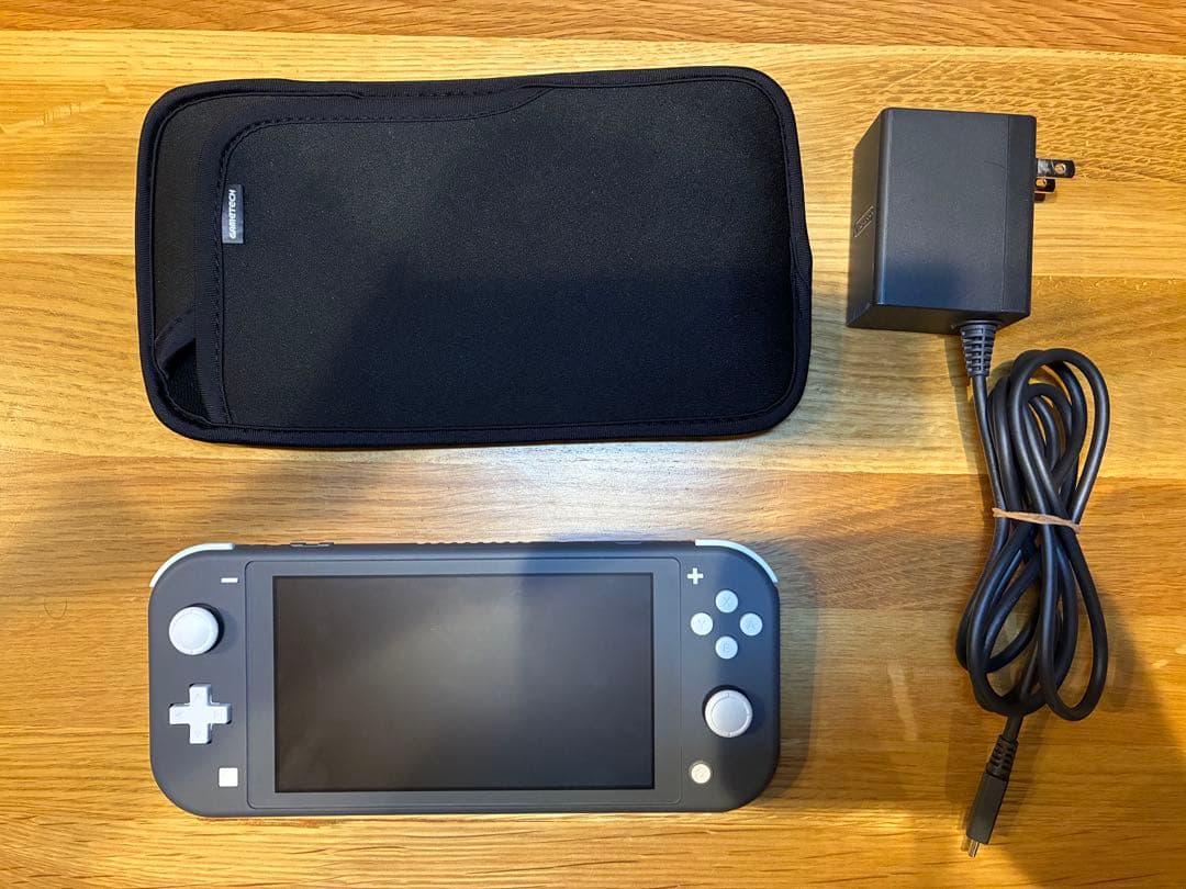 Nintendo Switch Lite グレー 本体 充電器 ケース付き - メルカリ