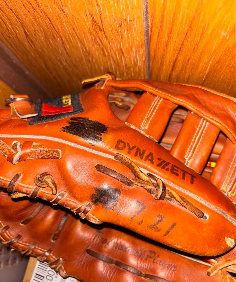 最終値下げ当時物 ジャイアンツ吉村モデルZETT硬式外野手グローブ