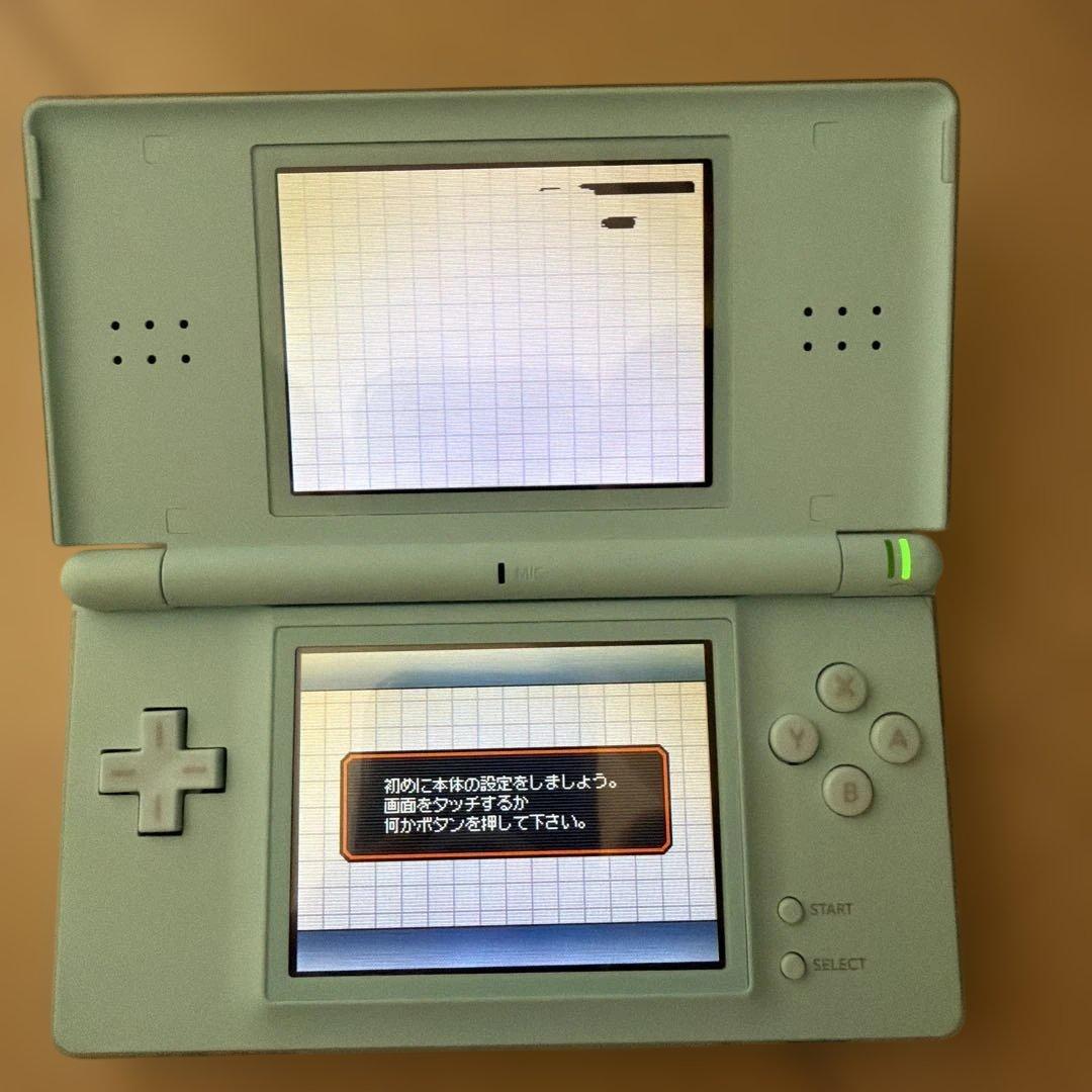 Nintendo DS Lite 本体 ジャンク品 ソフト2つ付き - メルカリ