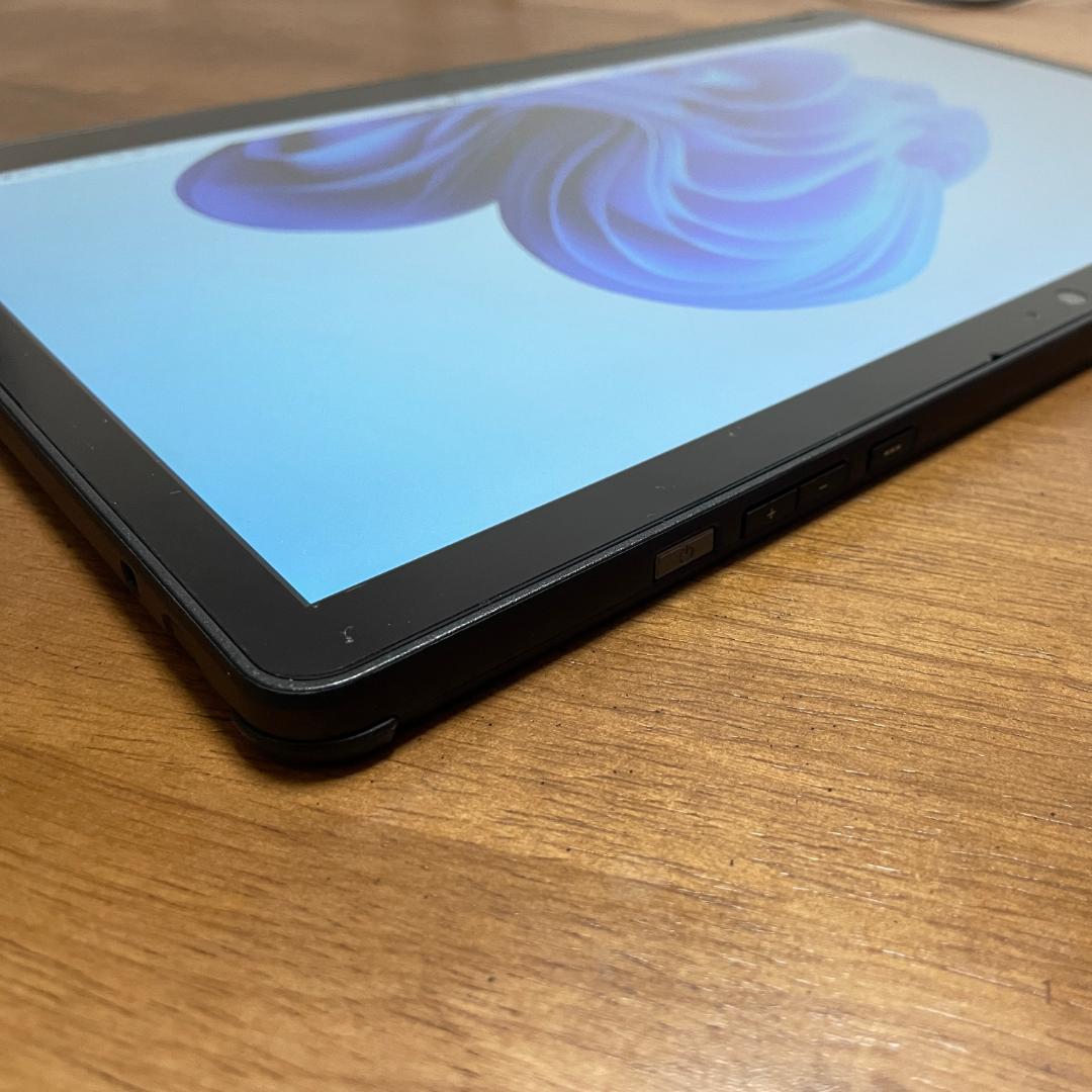 大画面13.3インチ 軽量で使いやすい富士通タブレット Corei5 カメラ