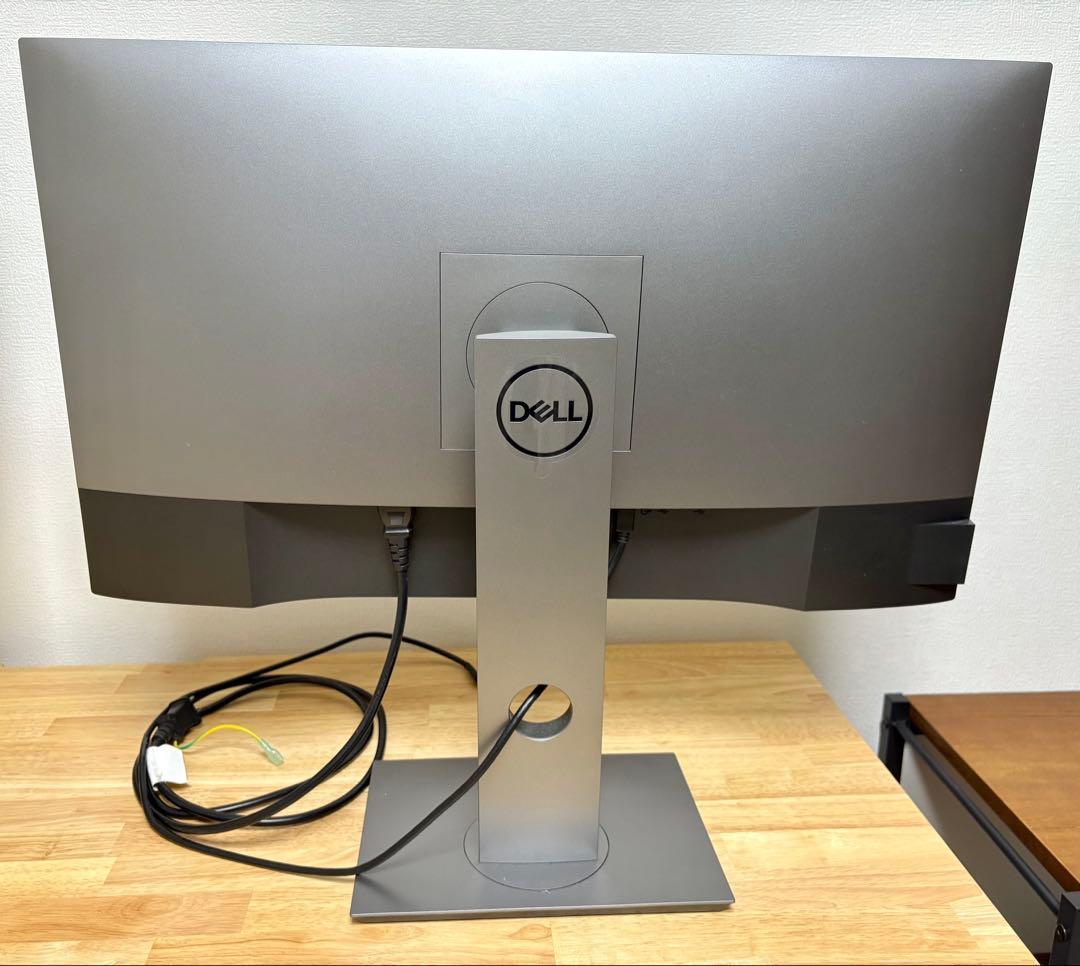spgn56s9様専用】 DELL U2720QM 27インチ 4Kモニターの通販はau PAY