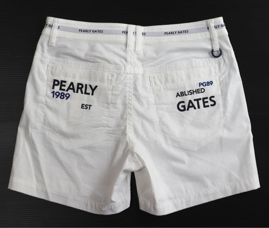 《パーリーゲイツ》未使用 ティー付き ストレッチショートパンツ 1(W74)