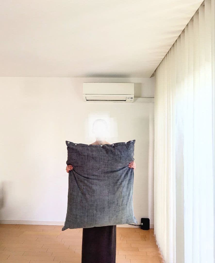 世田谷区瀬田　大型クッションx2　Mother Lip