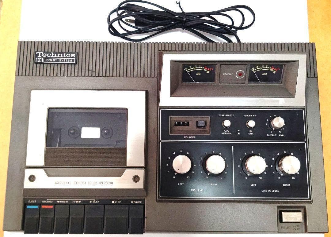 早い者勝ち！ 大人気！ オーディオ機器 カセットデッキ RS-620U 中古品