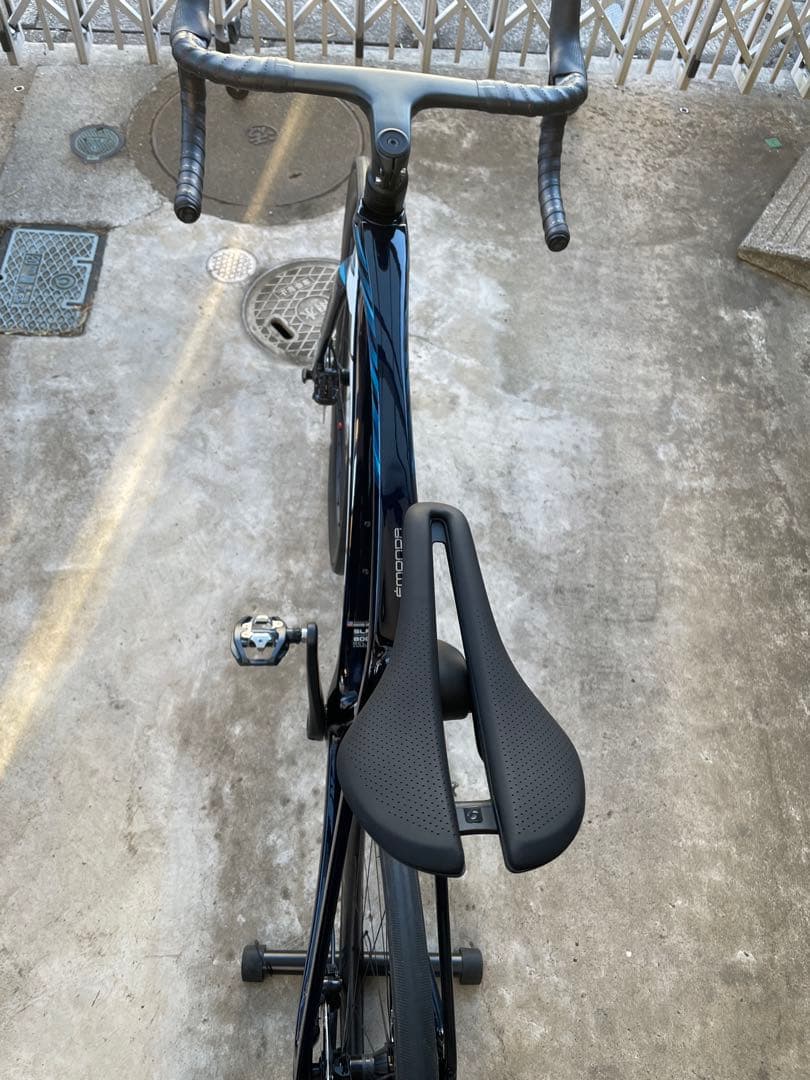 最終値下げ トレック エモンダSLR7 未使用 シマノ12速SPDペダル付