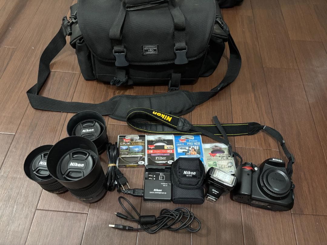 Nikon ニコン　D5000　レンズ3本　おまけ多数 Amazon | Nikon デジタル一眼レフカメラ D5000 レンズキット D5000LK