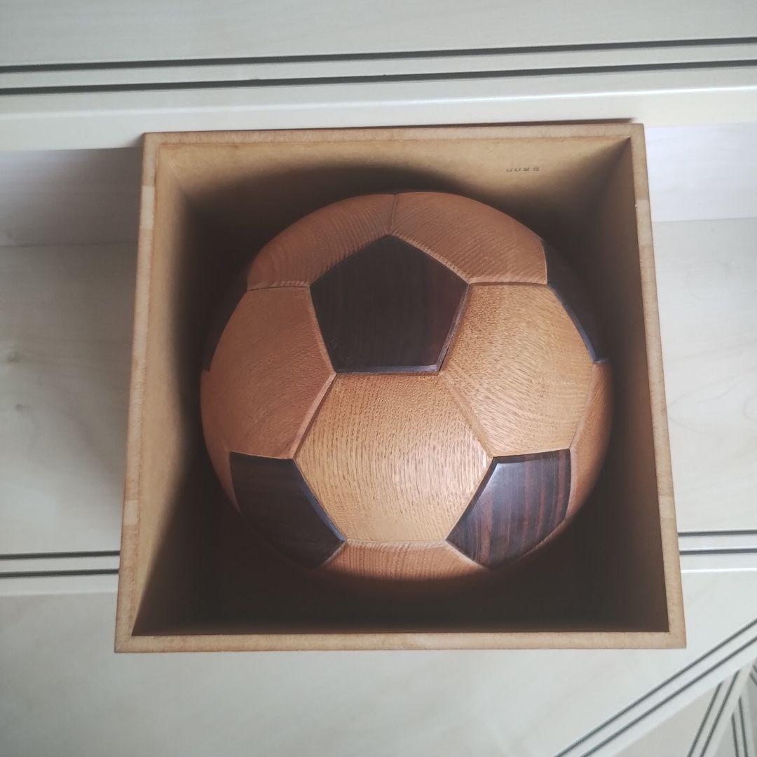 家具のまち大川の木製サッカーボール型オブジェ 約22cm - メルカリ