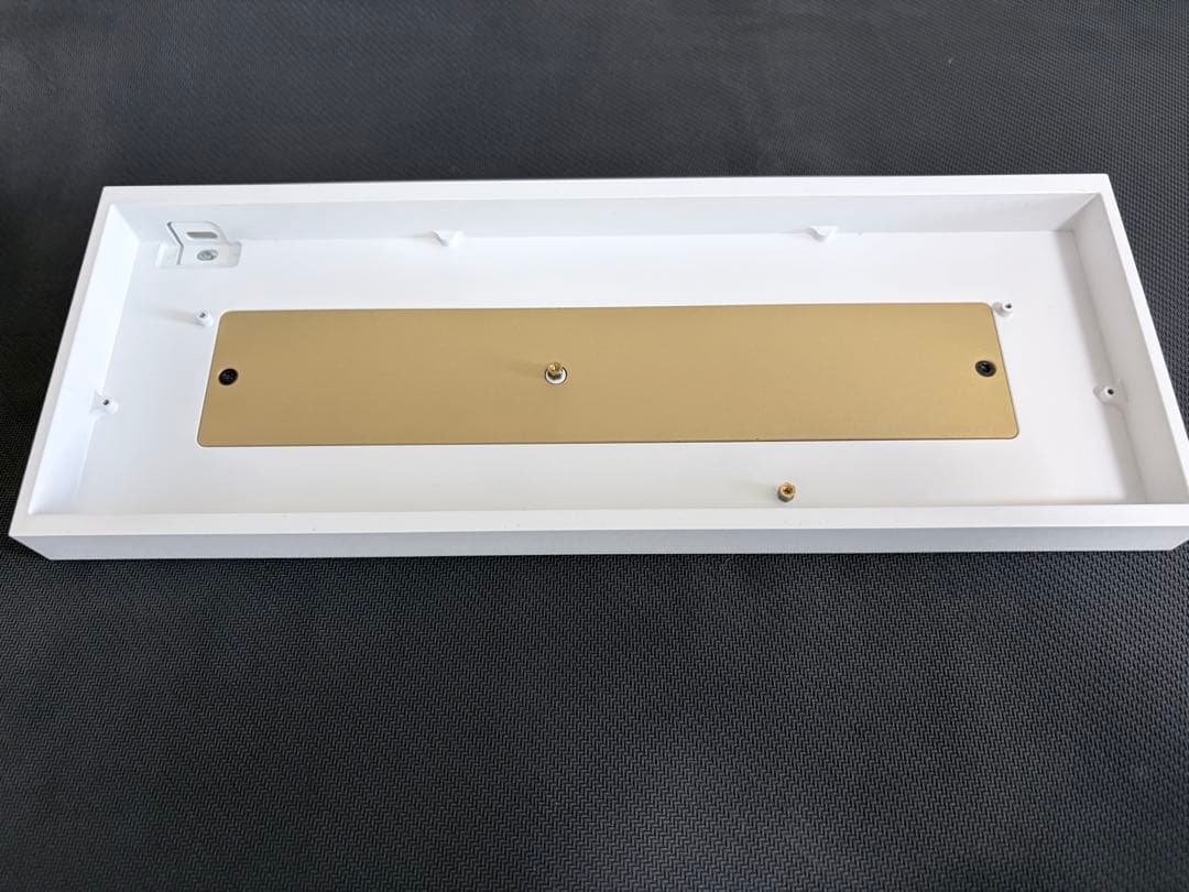 TOFU REDUX 2.0 ケース　ホワイト(ウェイトプレート付き) TOFU REDUX 2.0 ケース ホワイト(ウェイトプレート付き) - メルカリ