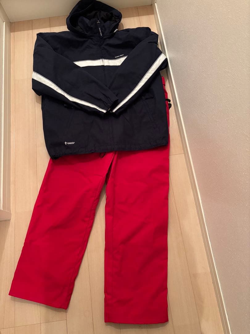 GRAVER CREEK スノボウェア上下セット　スキーウェア　Ｌサイズ グラバークリーク(GRAVER CREEK) スノーボードウェア 上下セット