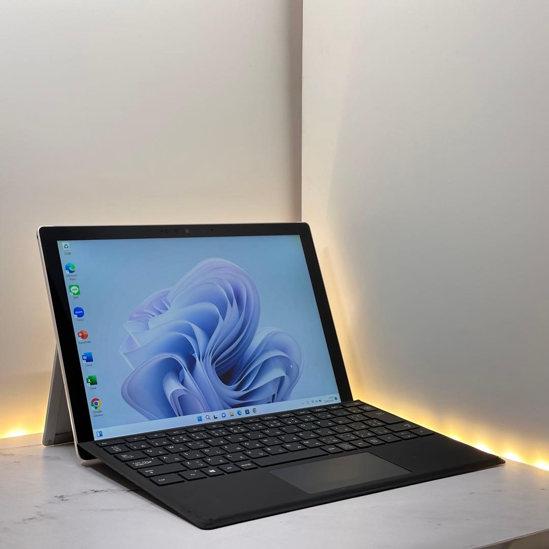 【化粧箱付属】Surface Pro7 Corei5/8/256
