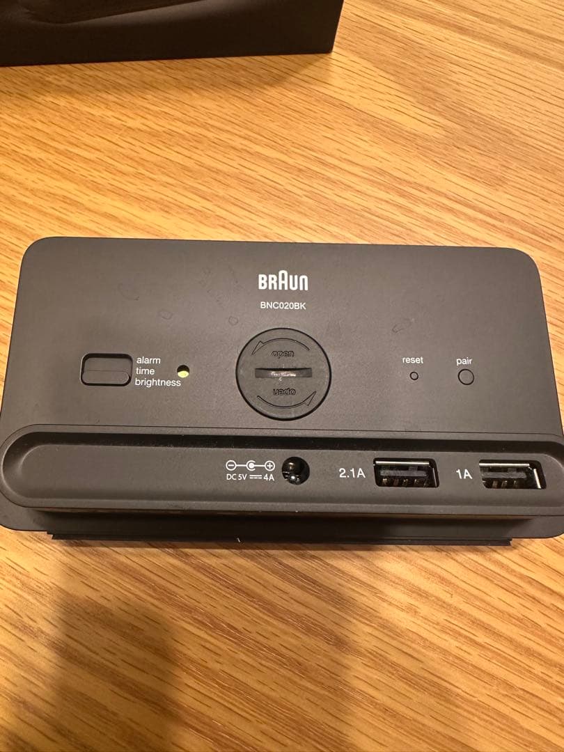 BRAUN BNC020BK デジタルクロック 目覚まし時計 USB充電 - メルカリ