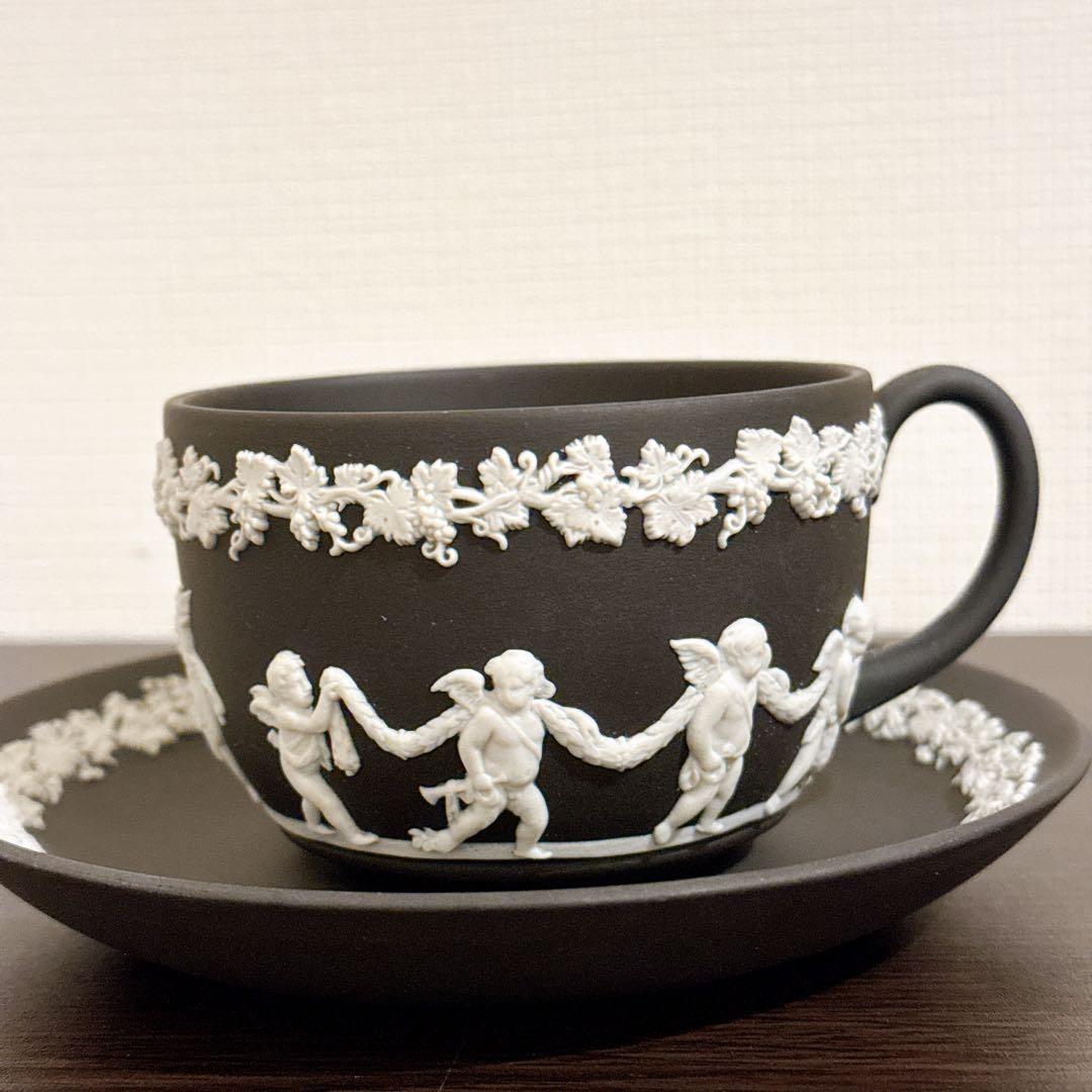 ウェッジウッド ジャスパー ブラック エンジェル カップ＆ソーサー