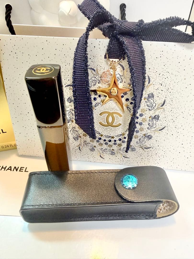 CHANEL 新製品　新品未使用リップ　サブリマージュレクストレユイル レーヴル シャネル / サブリマージュ レクストレ ユイル レーヴルの公式商品情報