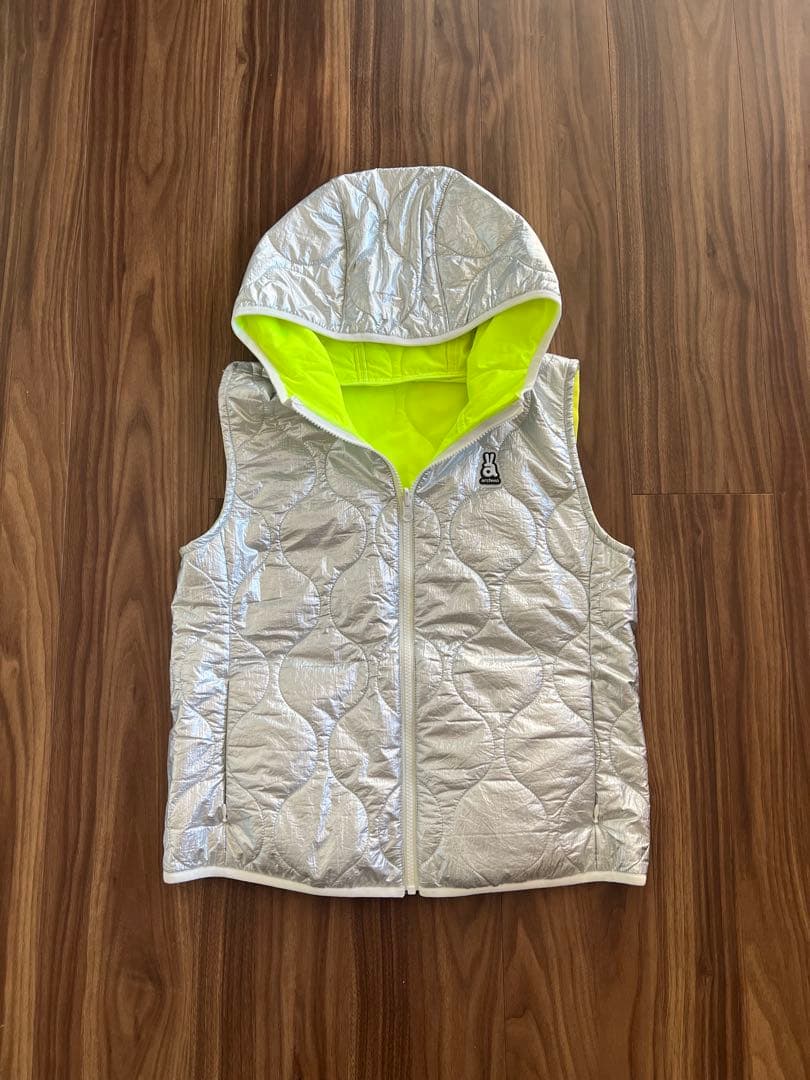 archivio フード付きキルティングベスト シルバー/ネオンイエロー archivio フード付きキルティングベスト シルバー/ネオンイエロー