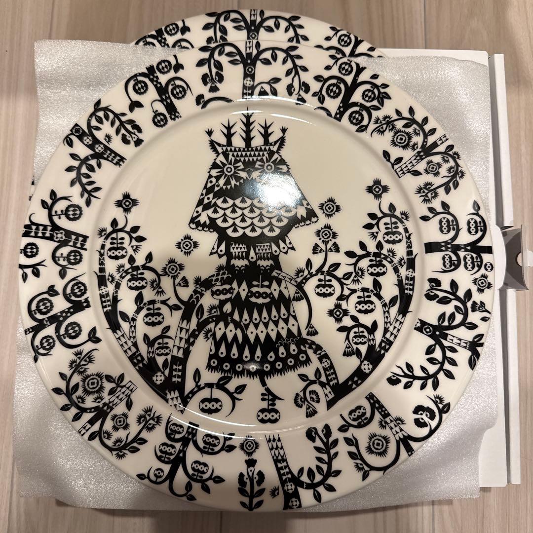 iittala】イッタラ 2026福袋 33,000円⭐︎タイカブラック - メルカリ