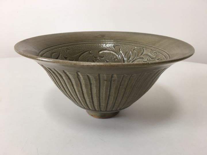 断捨離半特別割引　中国宋時代　耀州窯　青磁花紋鎬鉢　名品 断捨離半特別割引中国宋時代耀州窯青磁花紋鎬鉢名品