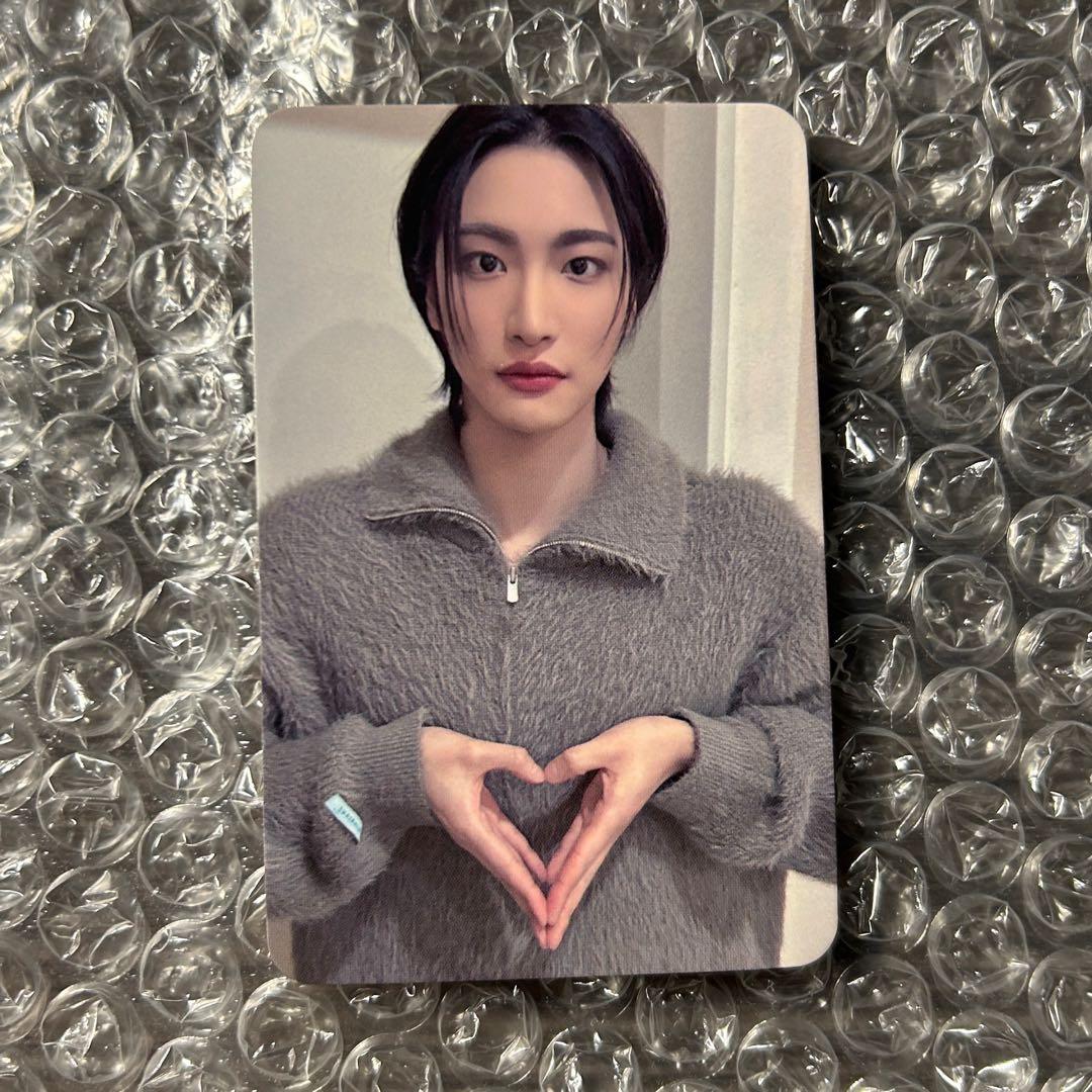 ATEEZ THE WORLD mokket ソンファ トレカ - メルカリ