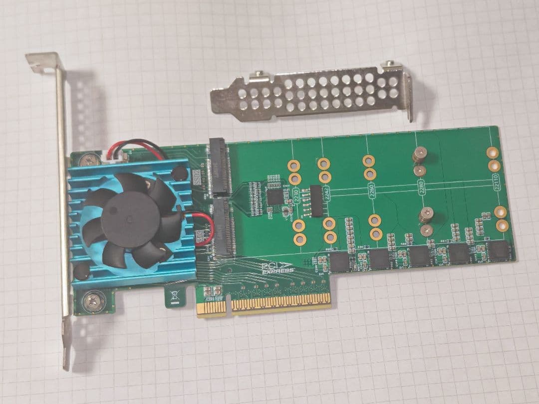 4ベイ PCIE M.2 NVMeアダプタ 分岐不要 Amazon.co.jp: PCIe 3.0 - NVMe (4) M.2 アダプター M.2 (M Key) SSD