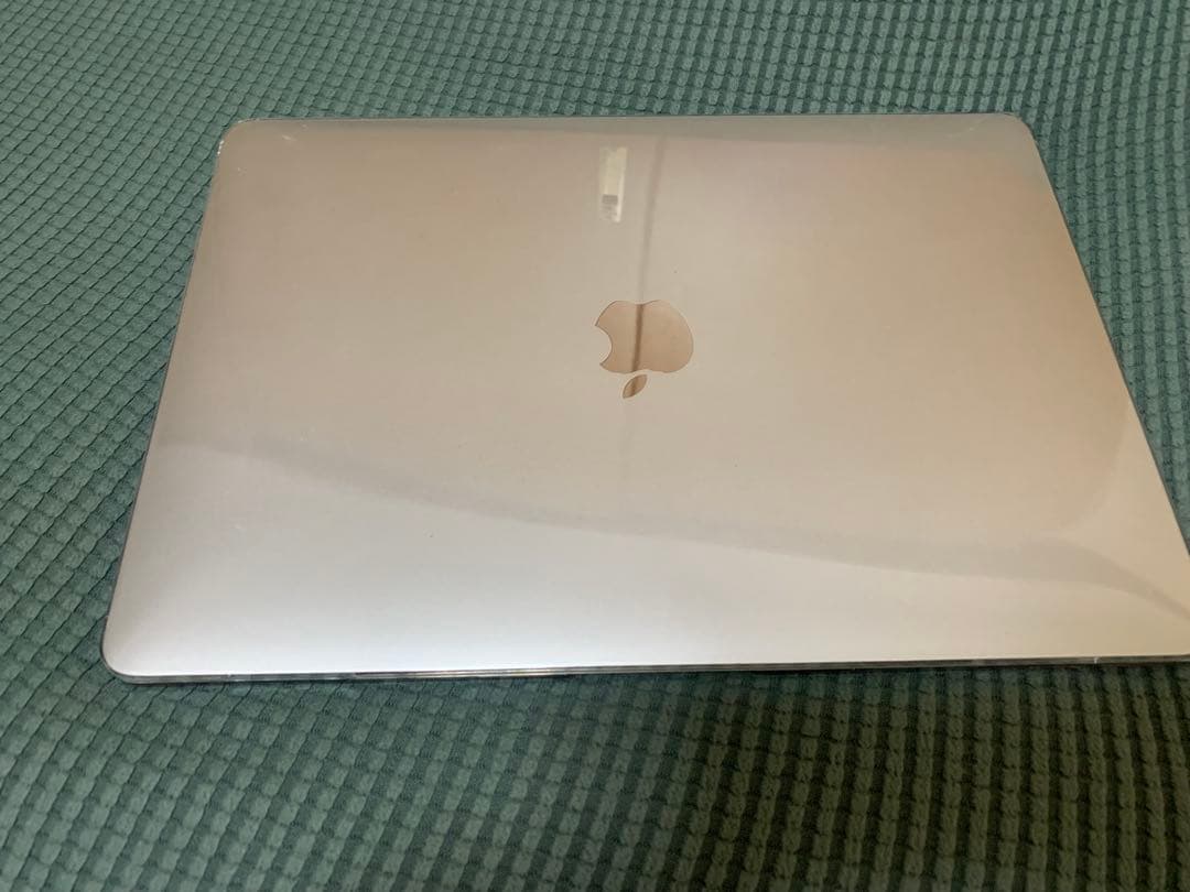 Trishaeshae18様限定　MacBook Air M1 13.3インチMacBook Air [整備済製品] 8コアCPUと7コアGPUを搭載した