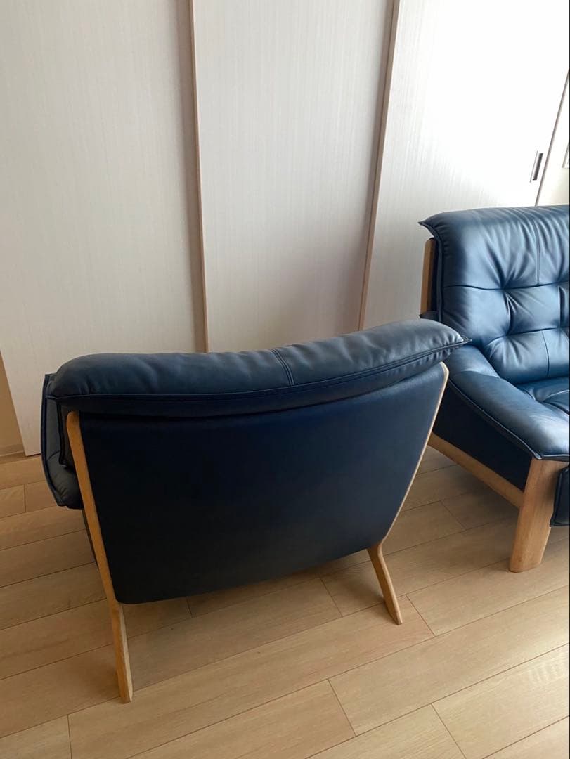 値下げしました！ カリモク美品⭐️ ネイビー レザー 1人掛けソファx一