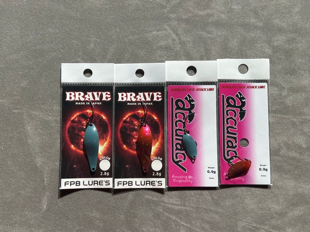 陰キャ釣りにハマる。ブレイブ アキュラシー オリカラ ムカイ×陰キャ、釣りにハマる。コラボカラー ルアー各種