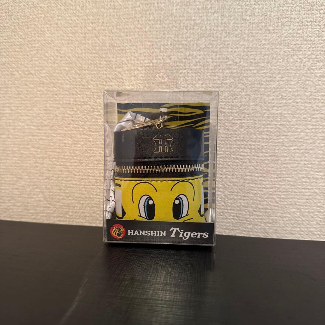 2025 阪神タイガース スカーフ付チャームポーチ GIGO限定 - メルカリ