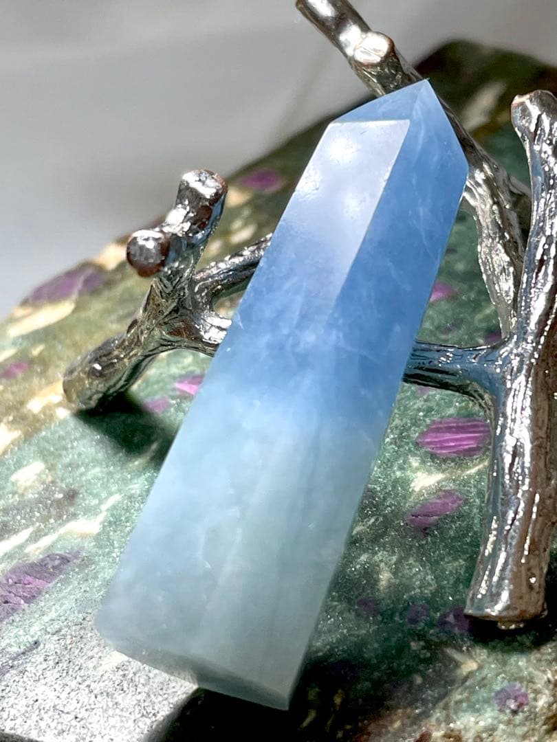 アクアマリン【緑柱石】タワー◇六角柱◇ポイント◇天然石