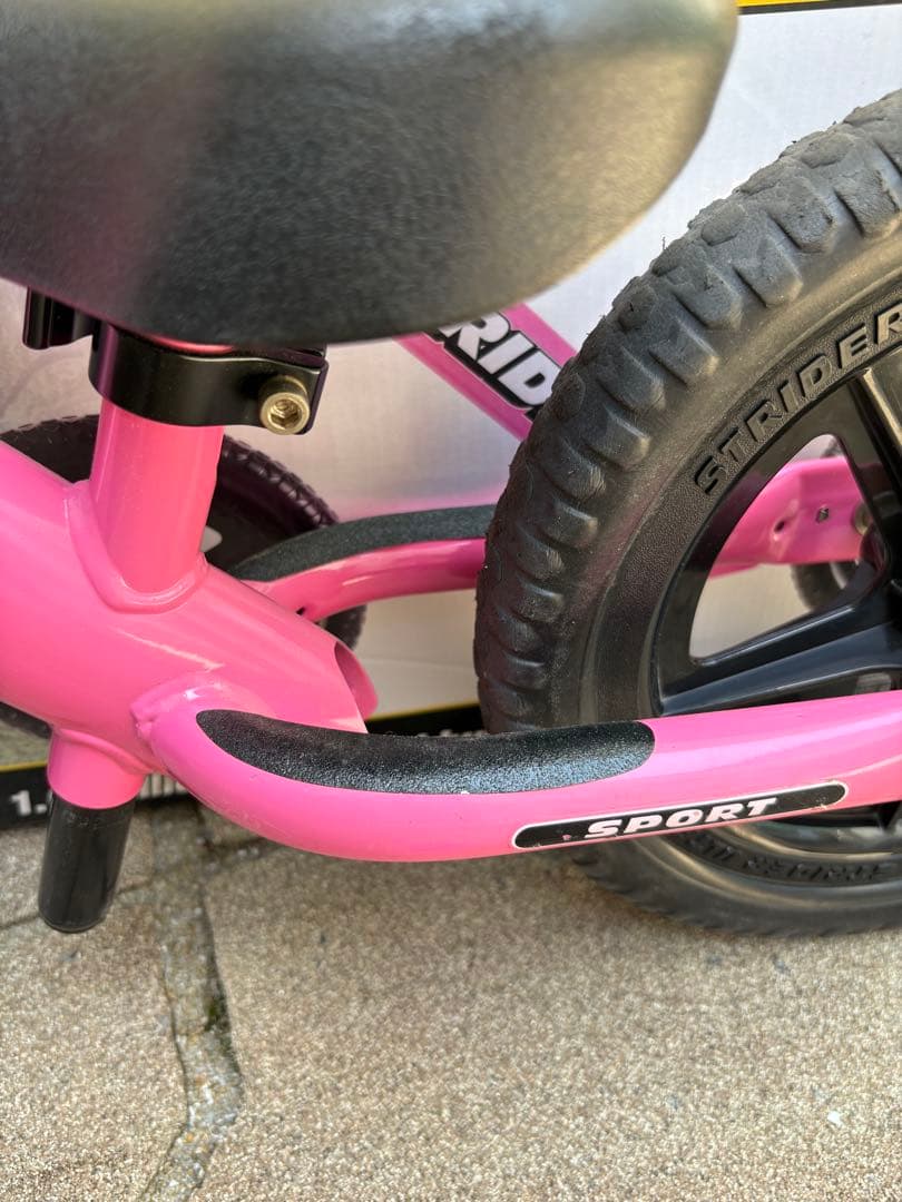 small-lily様専用【美品】ストライダー スポーツモデル ピンク - メルカリ