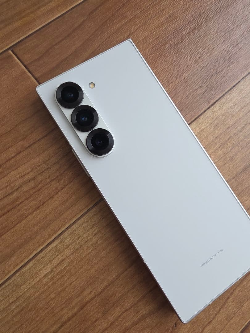 極美品⭐️Galaxy Z Fold6 ホワイト 256GB SIMフリー - メルカリ