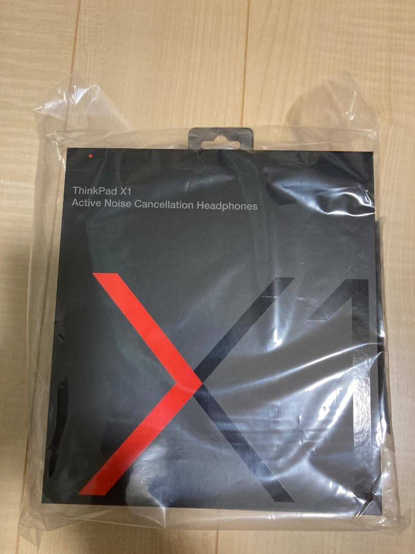 ThinkPad X1 アクティブ ノイズキャンセレーションヘッドホン ThinkPad X1 アクティブ ノイズキャンセレーションヘッドホンの実機