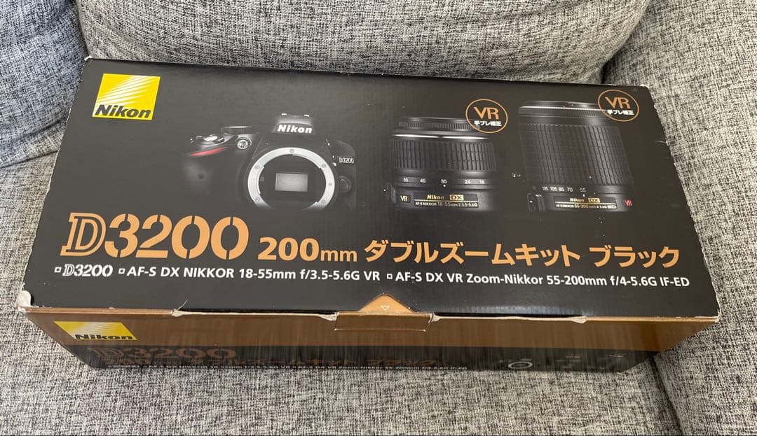Nikon D3200 ダブルズームキット ブラック Amazon | Nikon デジタル一眼レフカメラ D3200 200mmダブルズーム