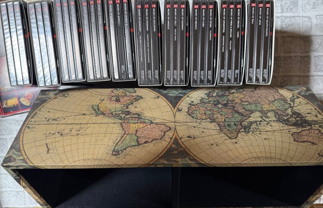 ワールド・ミュージック・コレクションCD30枚 世界の民族音楽 木製CD