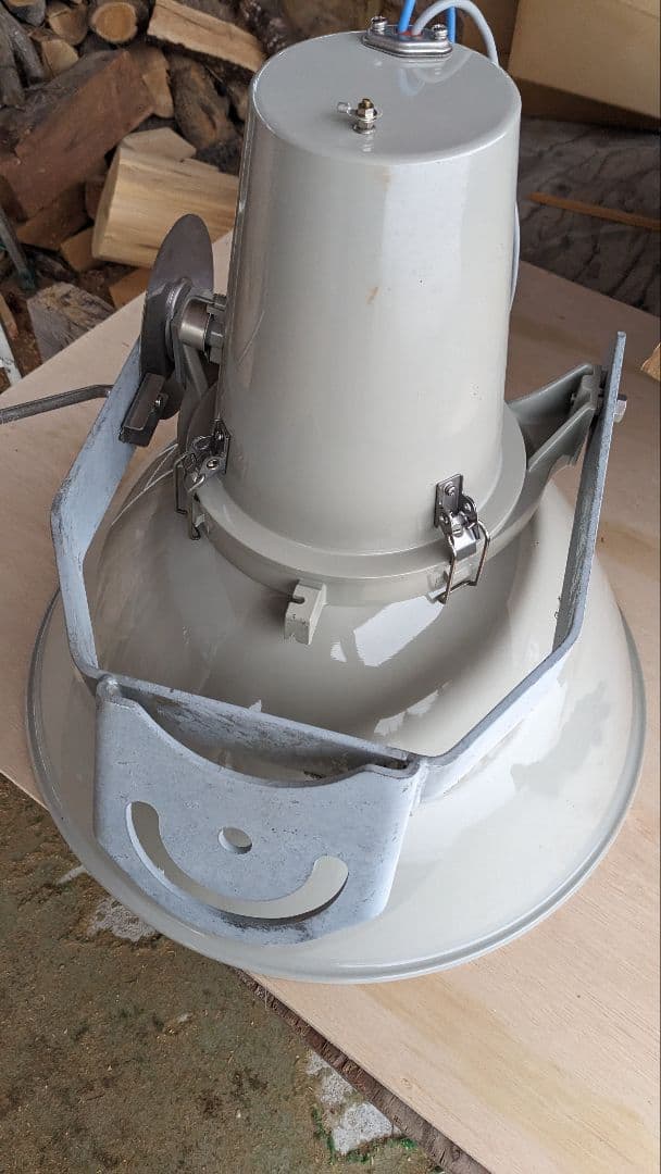 松下電工水銀灯（投光器）YA56121 防雨型 200V 660〜1000W用 - メルカリ