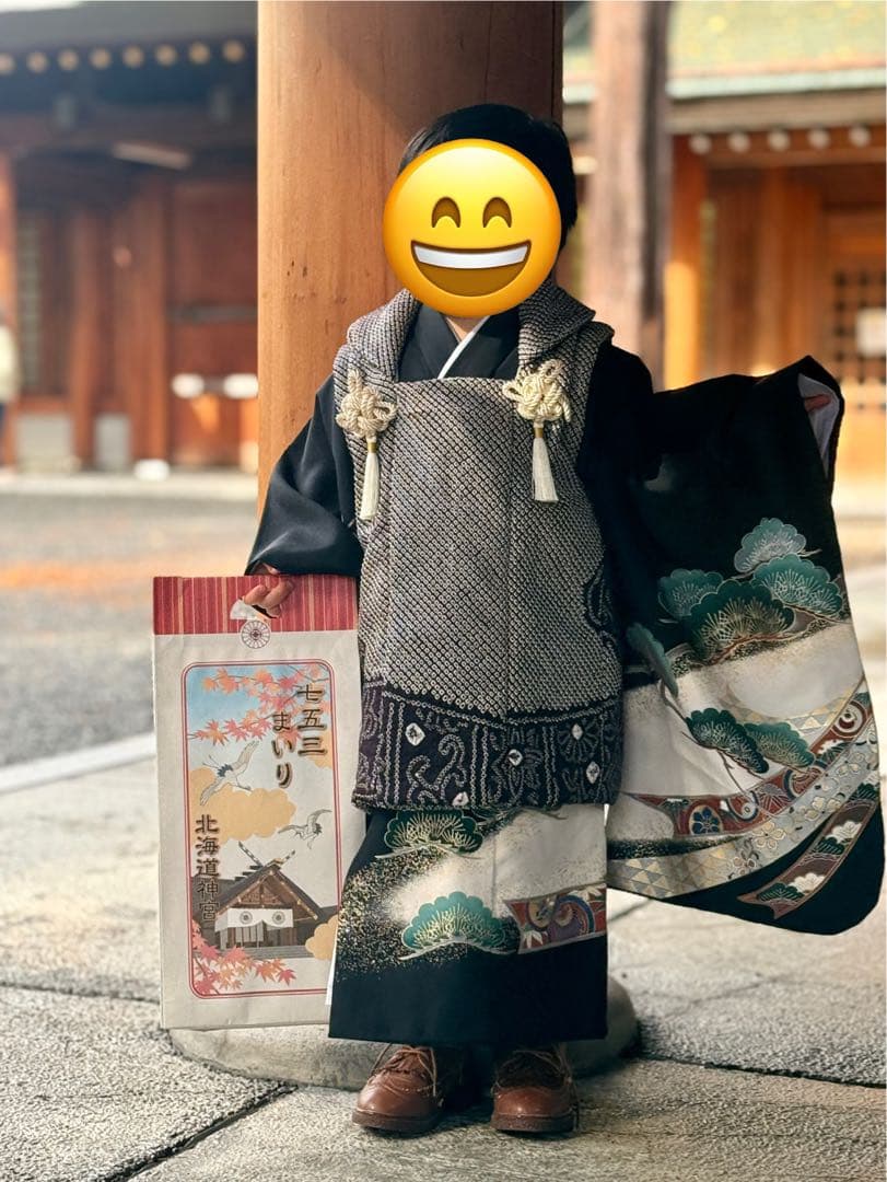 正絹お着物セット♡七五三　3歳　男の子　セット　一式　黒系　総絞り 七五三 男の子 着物 フルセット 羽織 袴 黒紋付袴セット 着付け小物