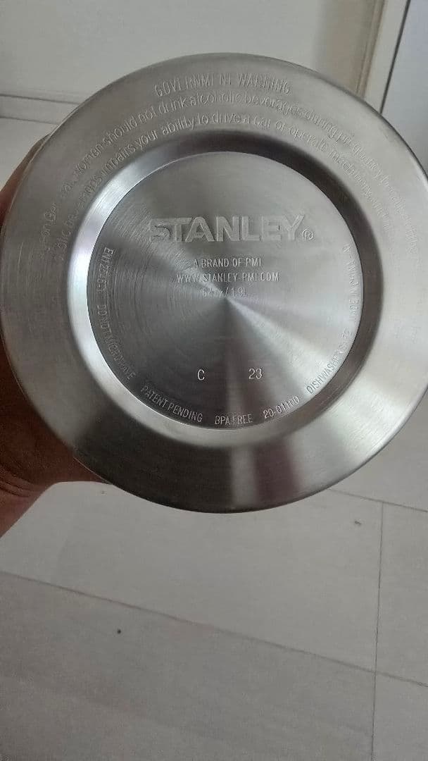 スタンレー真空グロウラー　1.9L