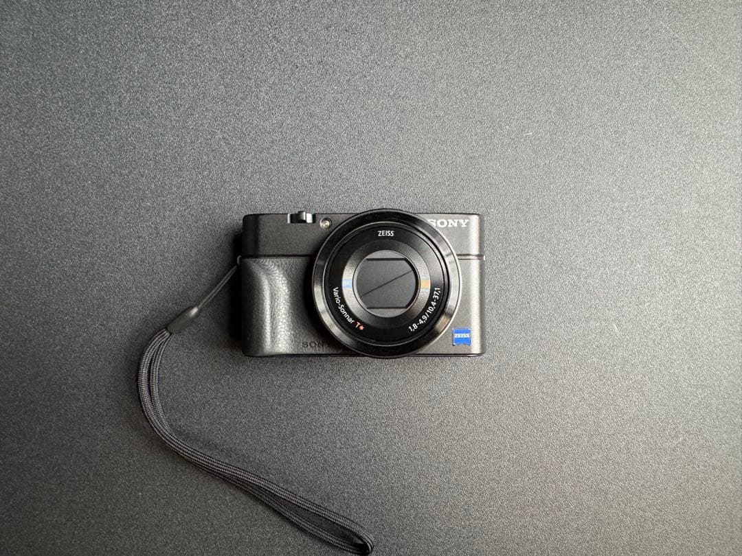 Sony DSC-RX100 『初代』 美品 Amazon.com : Sony RX100 20.2 MP Premium Compact Digital Camera w