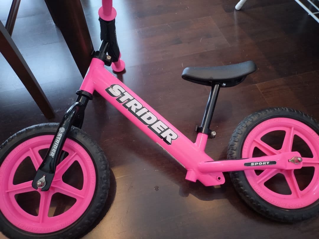 STRIDER SPORT バランスバイク 12インチ ピンク Amazon.co.jp: ストライダー スポーツモデル (STRIDER Sport) 12インチ
